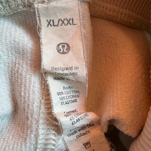 Lululemon LA Packable Pullover to Pillow Turtleneck - Picture 6 of 6